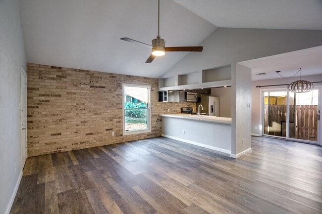 Photo - 6901 Star Dr