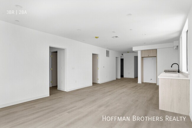 Photo - 3755 S Canfield Ave Unidad 102