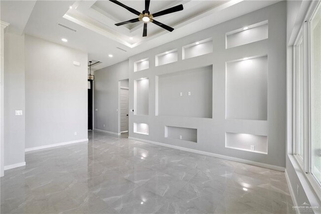 Photo - 26 N 49th Ln