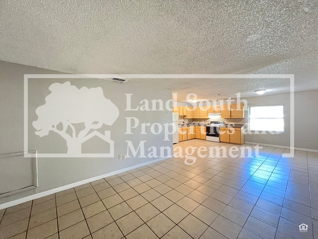 Photo - 1222 Taylor St