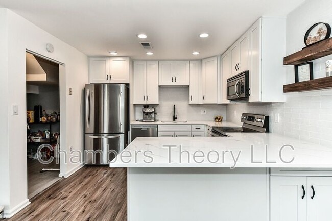 Photo - 1110 N Randolph St