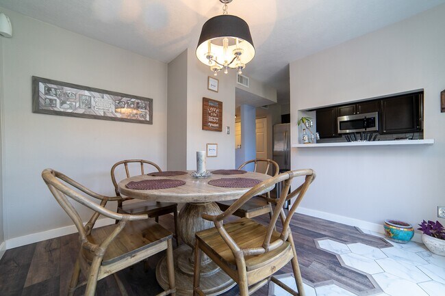 Building Photo - 4866 Milwee St Unit 22