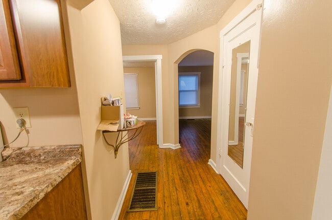 Photo - Spacious 3 bedroom, 1 bath Home - Available July 2026!