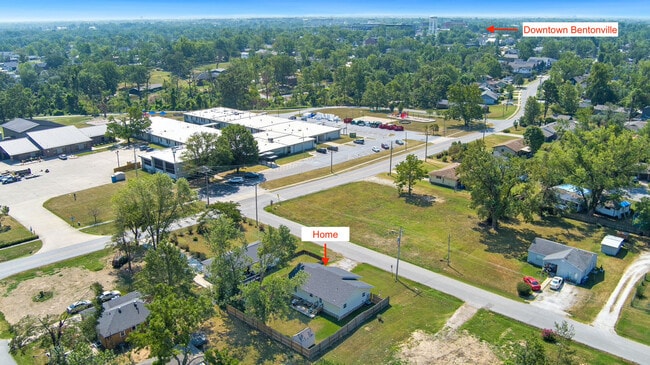 Photo - 703 NW 10th St Unidad ID1221918P