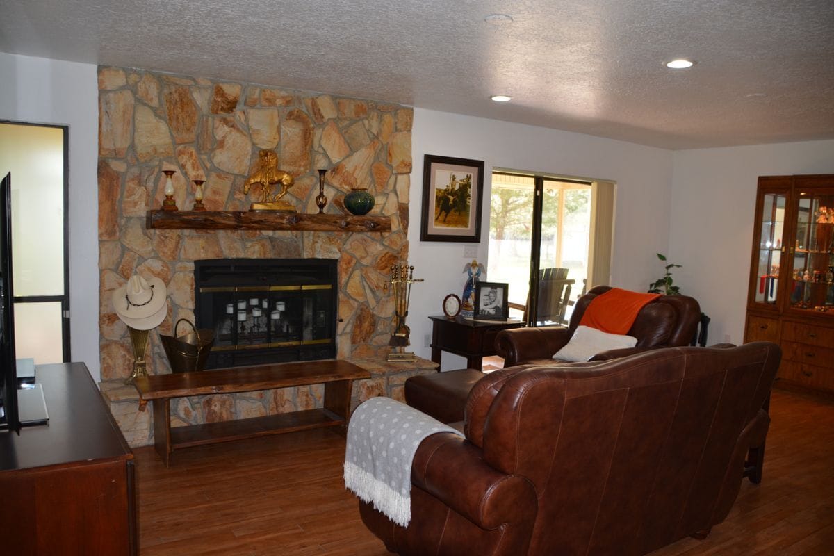 Photo - 1045 Pine Island Rd