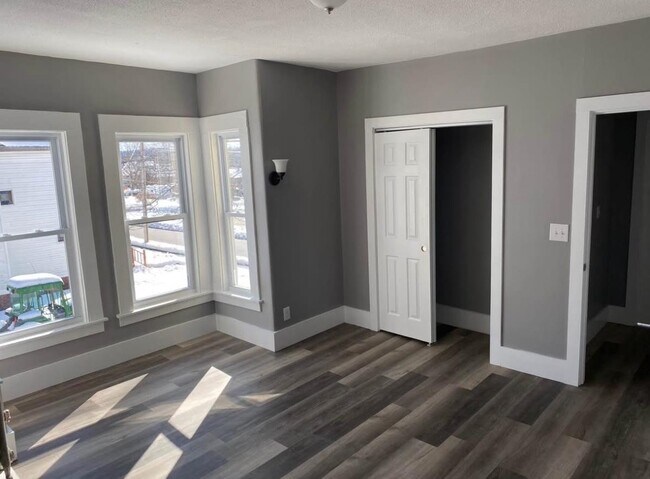 Photo - 48 Laurel St Unit 3