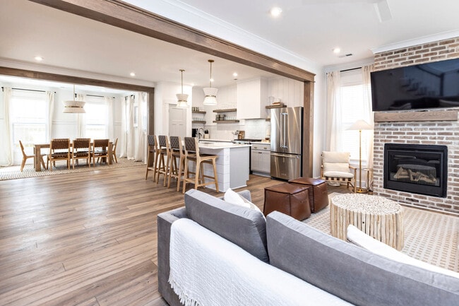 Photo - 407-22 1/2 22 1/2 St Unit ID1061293P