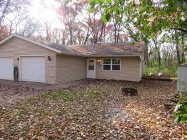 Building Photo - 9595/9597 Curvue Unit 9595 Curvue Road