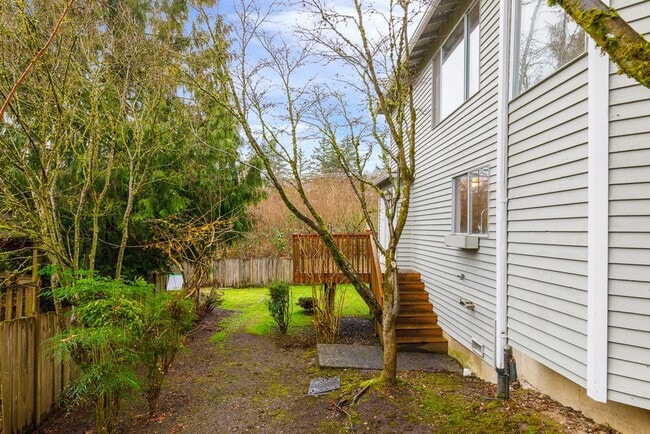 Photo - 10708 NE 107th Pl