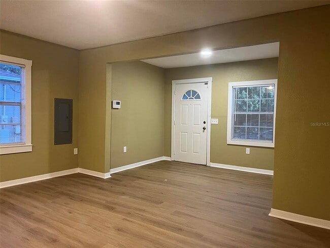 Photo - 2013 Oceanview Pl