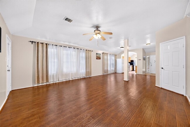 12835 Wisteria Park Dr