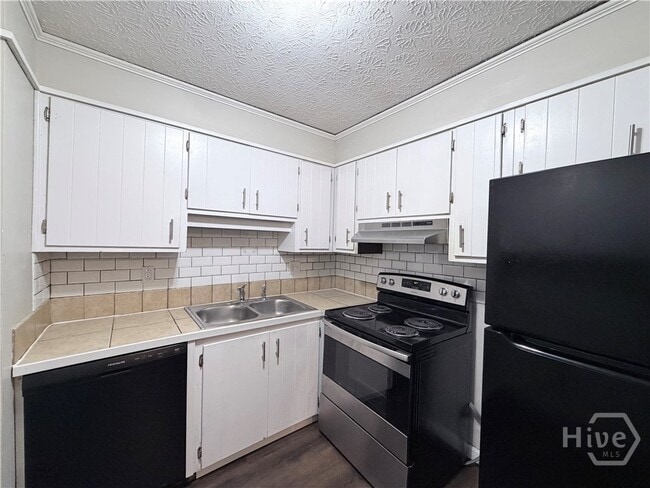 Photo - 177 Firewood St