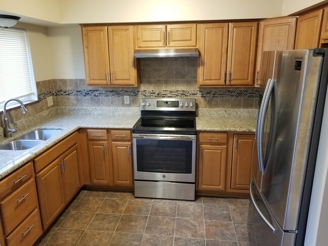 Rolling Green Apartments For Rent Milwaukee Wi Forrent Com