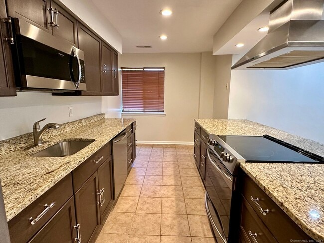 Photo - 17 Lance Cir Unit 17