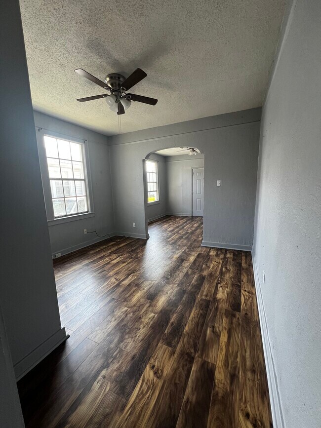Photo - 846 Lebeau St Townhome