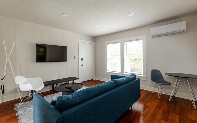 Photo - 114 Redan St Unidad 3