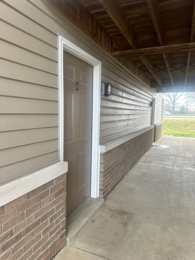 Covered entry - Bayfield Apartment Homes
