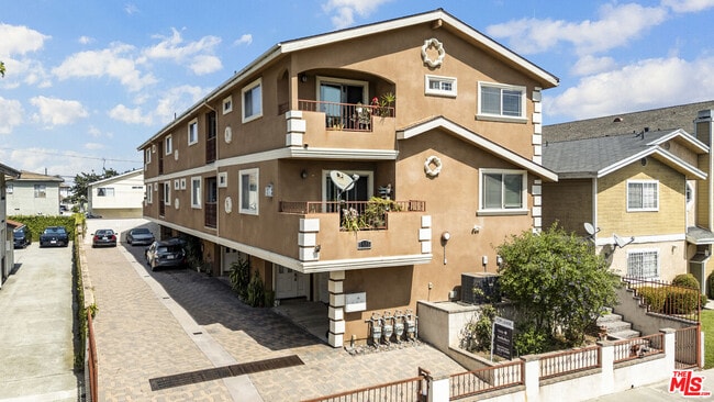 Building Photo - 1559 W 207th St Unit 2