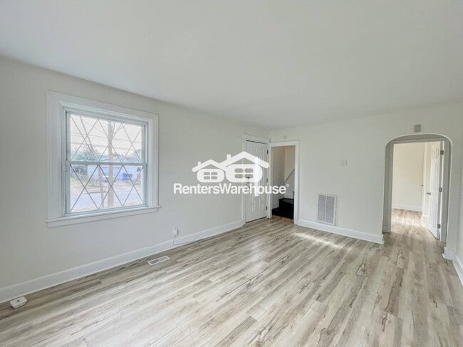 Photo - 4862 Norvella Ave
