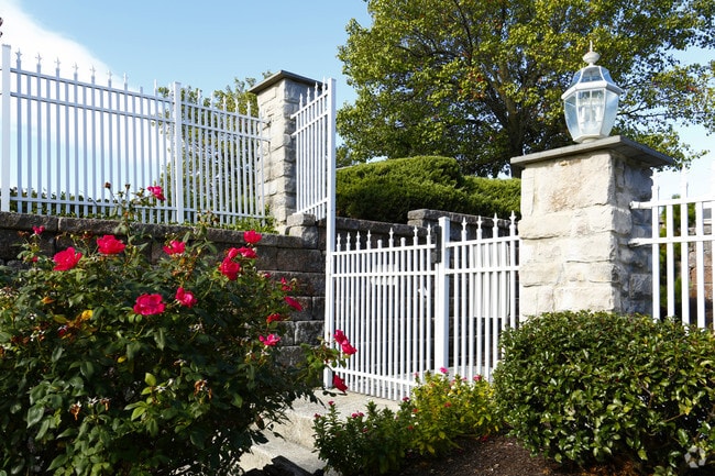 High Pointe Club