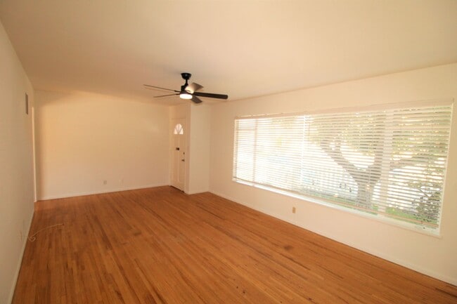 Photo - 2352 Pierpont Blvd