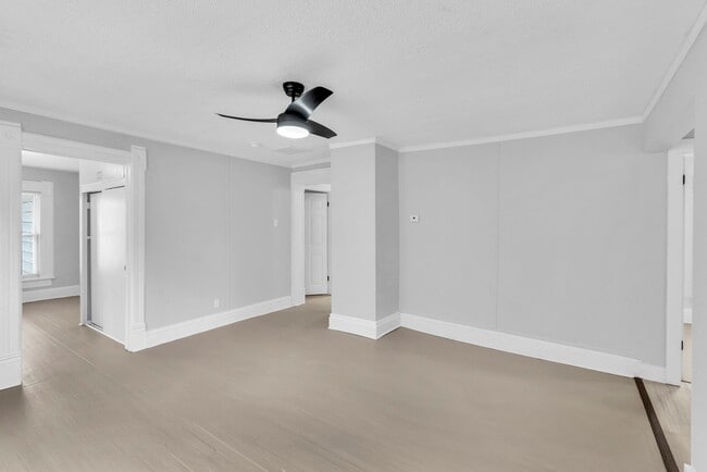 Photo - 1048 Sandusky Ave Unit B