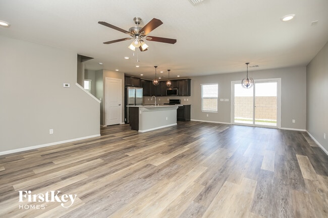 Photo - 9450 Yorkshire Coast Ave