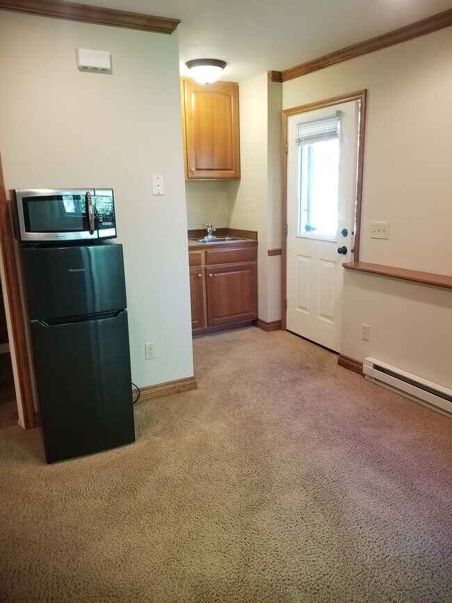 Photo - 1030 S Black Ave Unit 1030