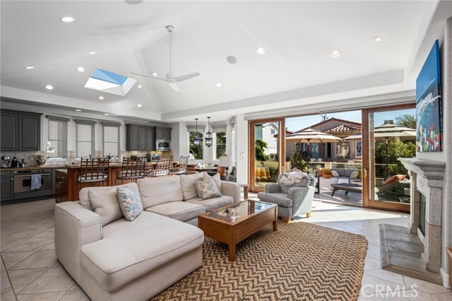 Photo - 926 Duncan Ave