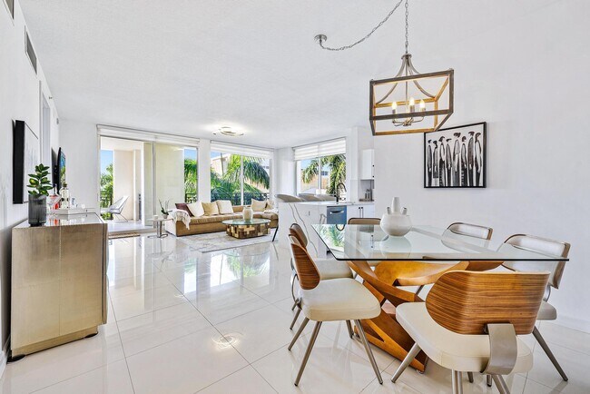 Photo - 550 Okeechobee Blvd Unit 422