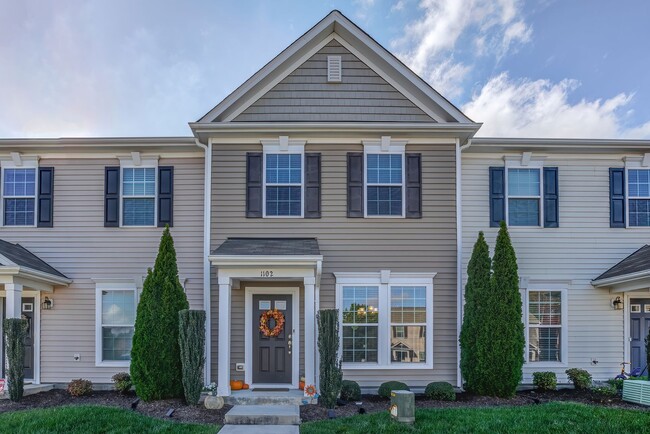 Photo - Luxury Townhome for rent!