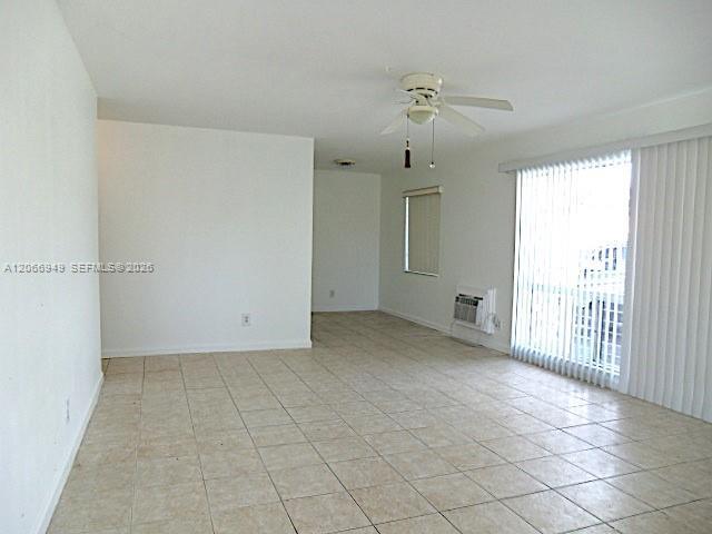 2724 NE 32nd St Unit 1