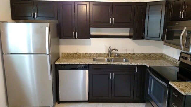 Photo - 630-632 SW 7th Ave