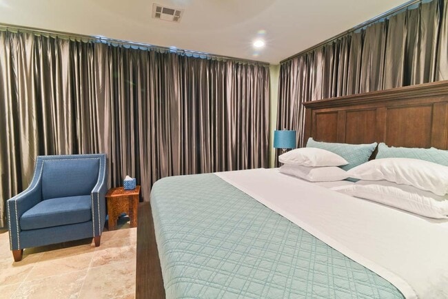 Photo - 1031 10th St