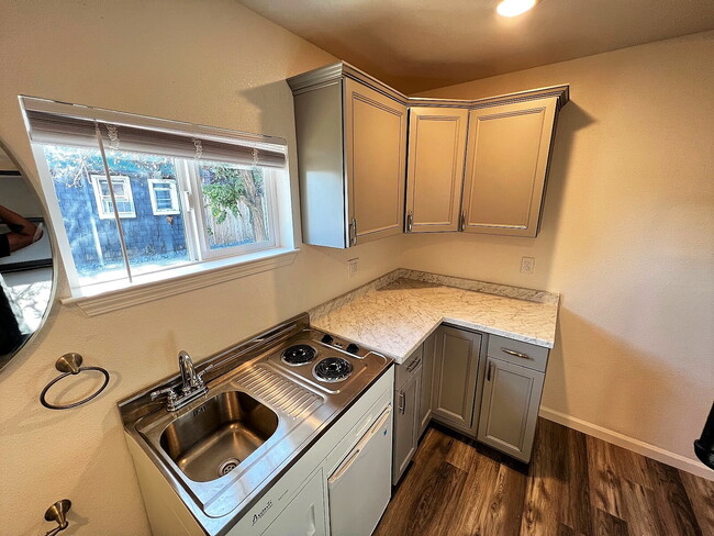 Photo - Studio for Rent Unit 862