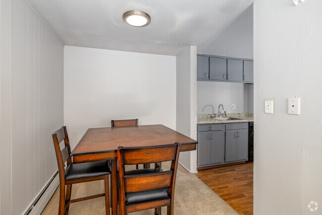 2BR, 1BA - 1,004SF - Dining Room