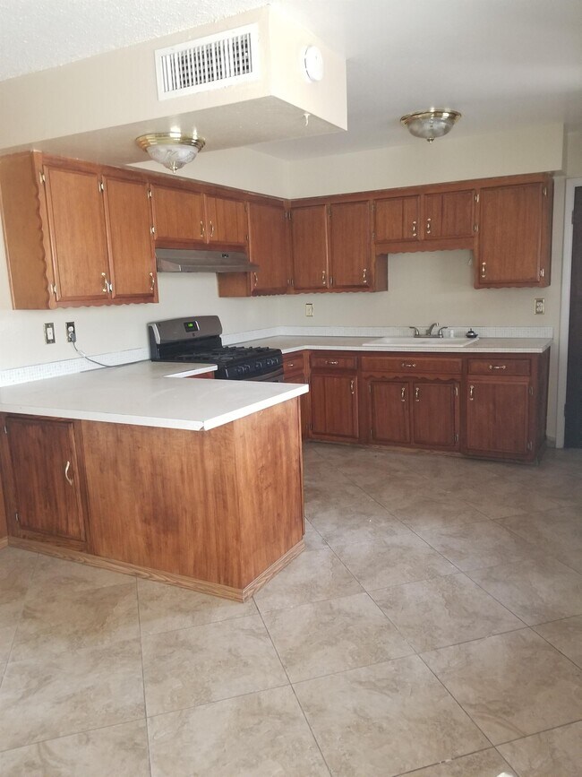 Photo - 3944 Camino Del Valle SW