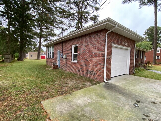 Photo - 2209 Dock Landing Rd