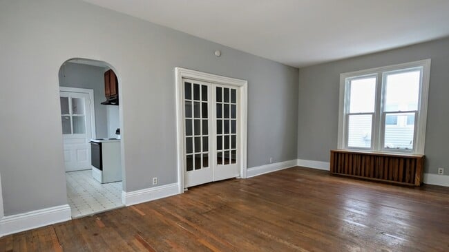 Building Photo - 924 N Capitol Ave Unit 2