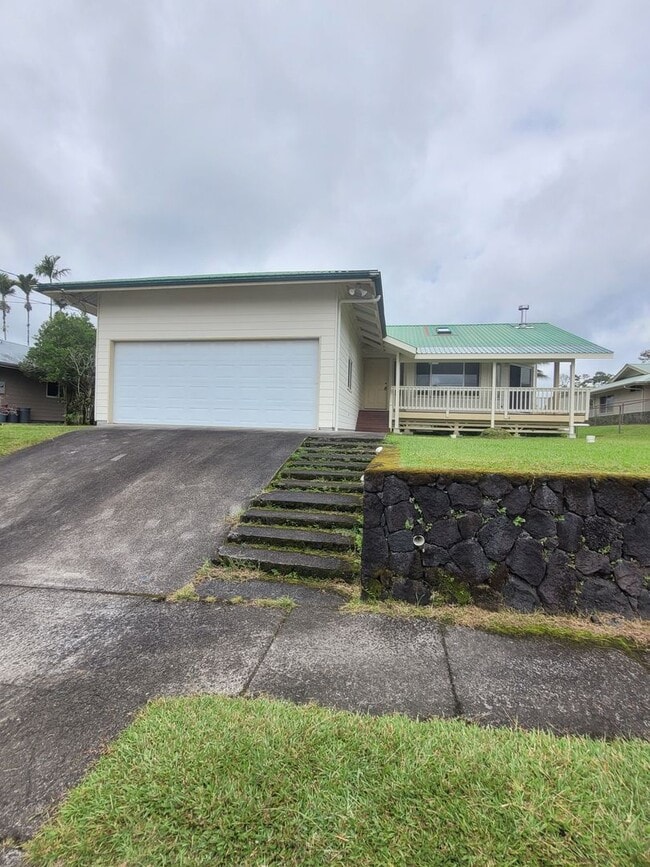 Building Photo - 3BD 2BA HOME IN HILO'S WAIAKEA HEIGHTS