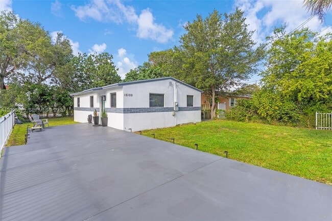 15100 NE 14th Ct