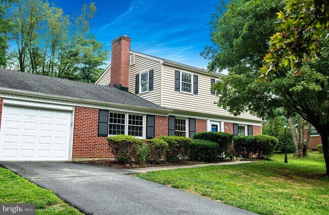 205 E Ring Factory Rd