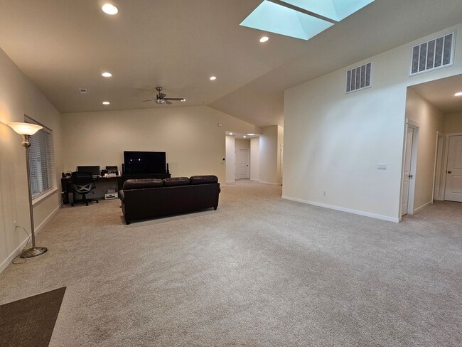 Photo - Spacious 4-bedroom Retreat