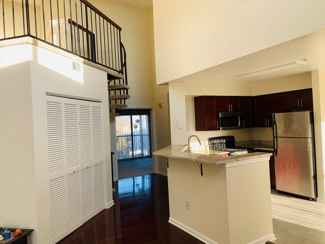 Photo - 14226 Bowsprit Ln Unit 608