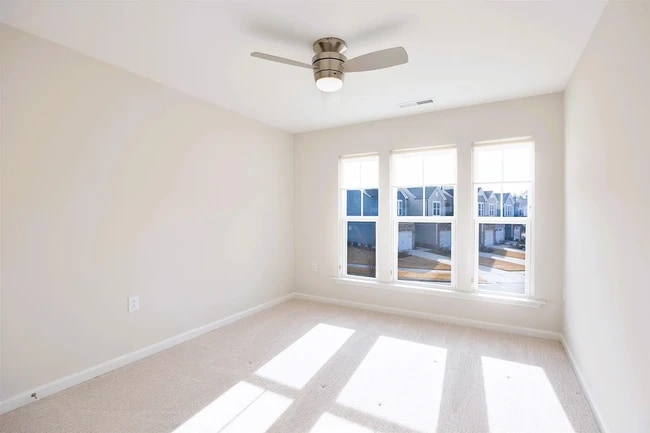 Photo - 60 Whitesell Way