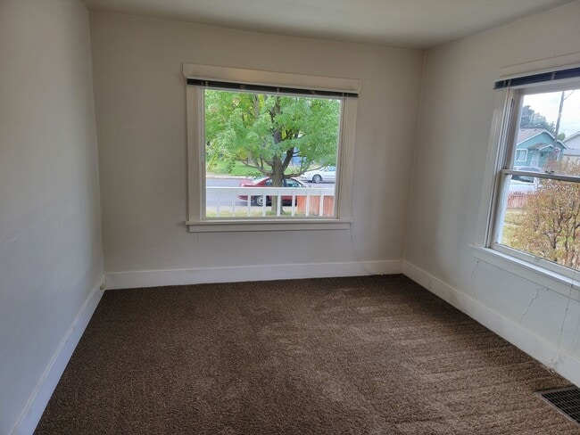 Photo - Beautiful 4-Bedroom Home In The Garland Di...