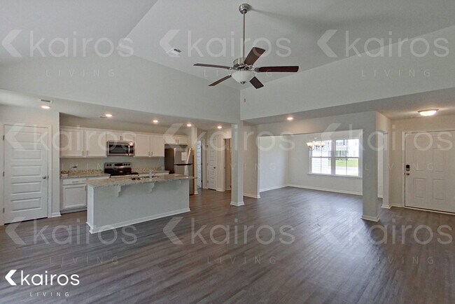 Photo - 213 Western Red Cedar Dr.