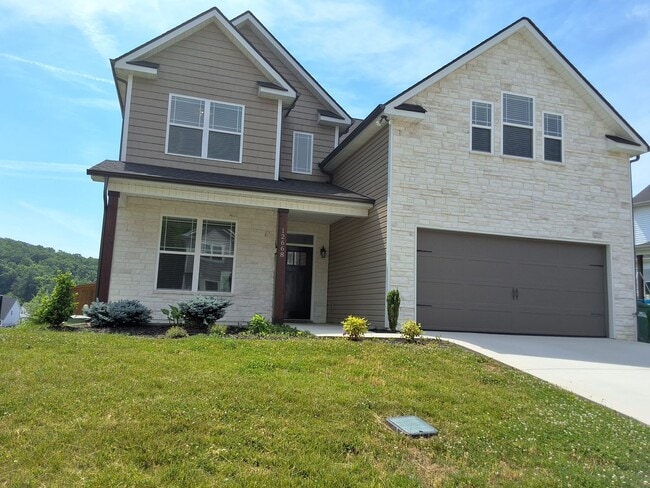 Photo - West Knoxville 37932 - 4 bedroom, 2 bath home in desirable Hardin Valley area. - Contact Sharon A...