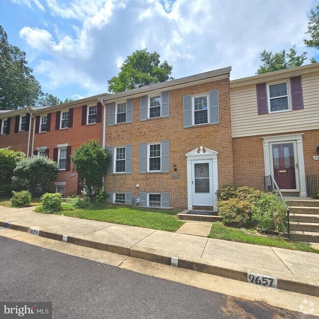 Building Photo - 9657 Lindenbrook St Rental