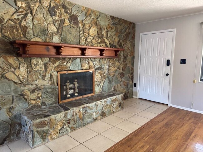 Photo - 1366 N Merlin Terrace